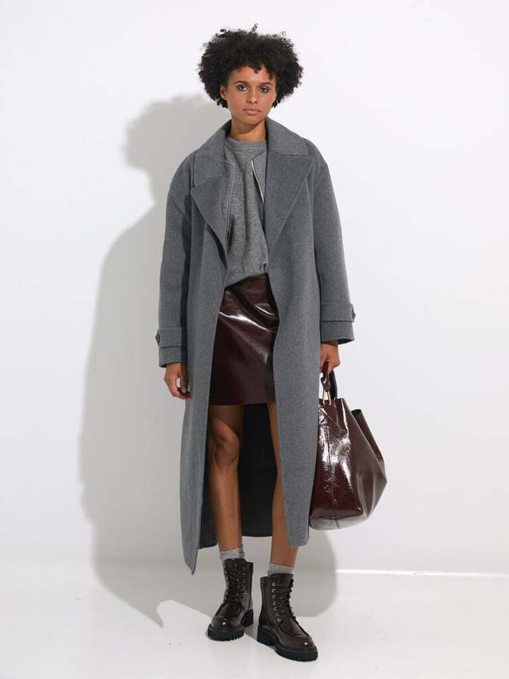 Dames shop the look van Beck Sondergaard, Essentiel, Ichi, Rota en Vila Winter 2025 shoot 1