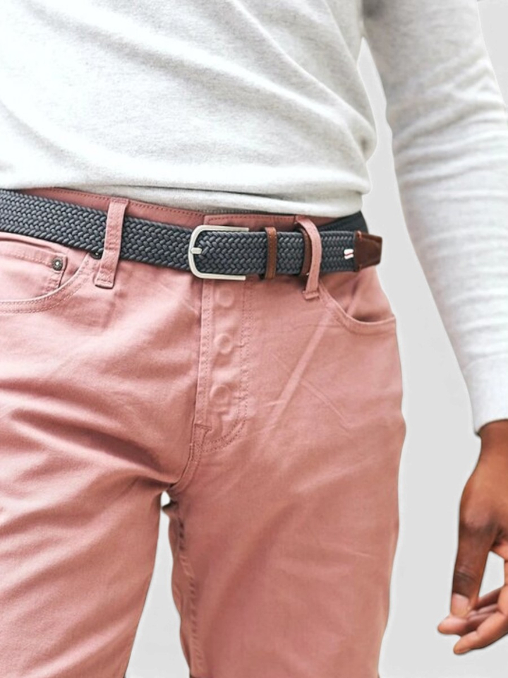 Donkergrijze riem met zilverkleurige gesp New York La Boucle