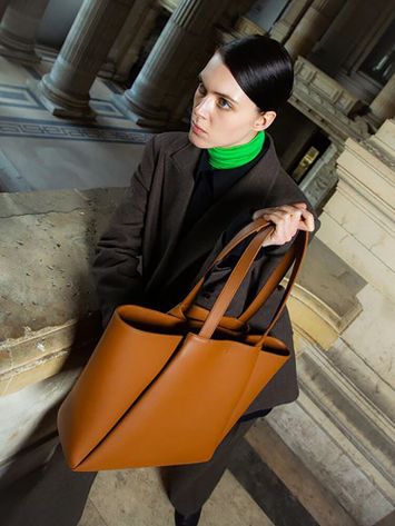 Cognac New Pyramid shopper Kaai 