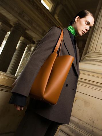 Cognac New Pyramid shopper Kaai 