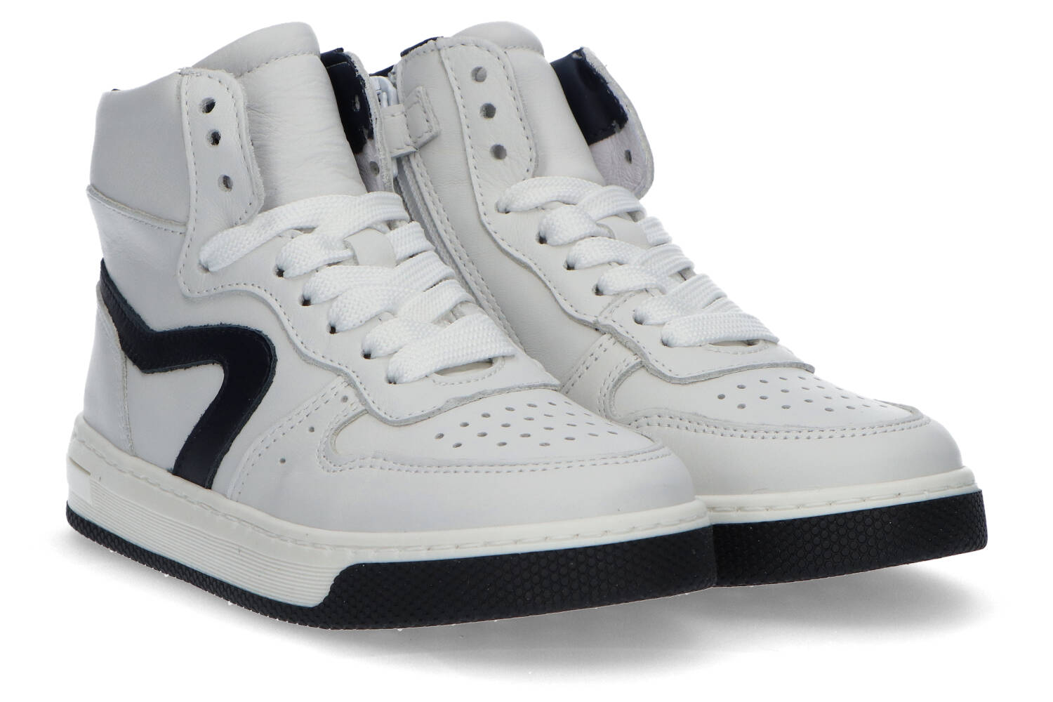 Witte hoge sneaker met zwarte details Hip shoe Style