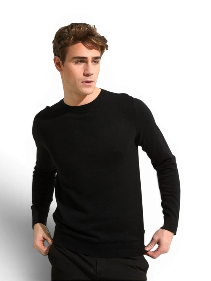 Zwarte pull met ronde hals Bart Saint Steve