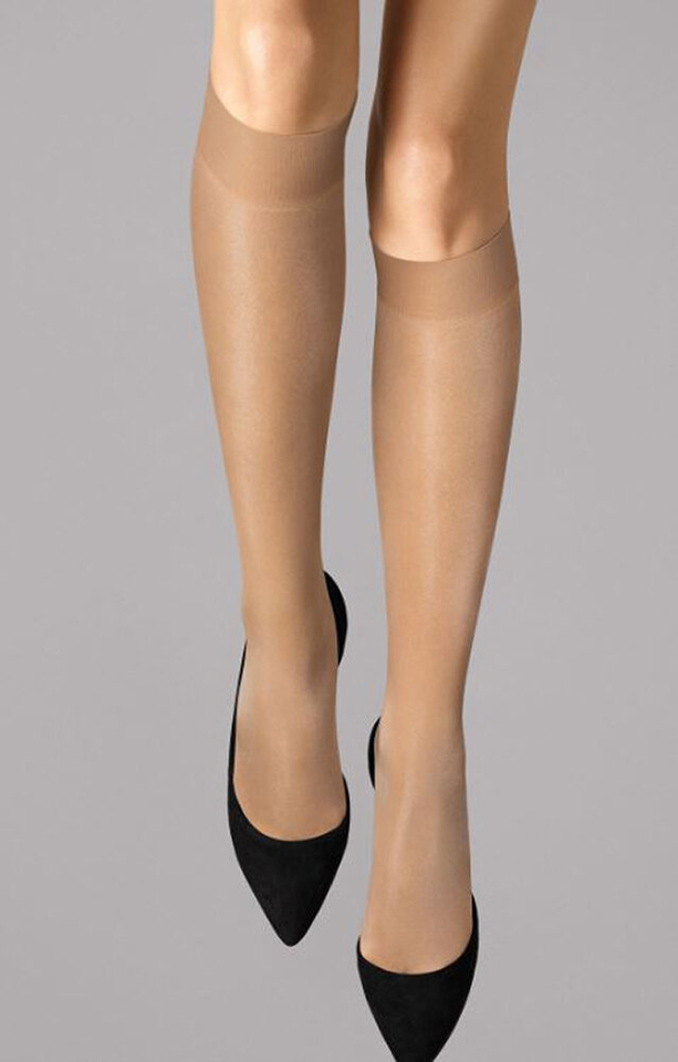  kniekousen gobi kleur SATIN TOUCH 20 WOLFORD