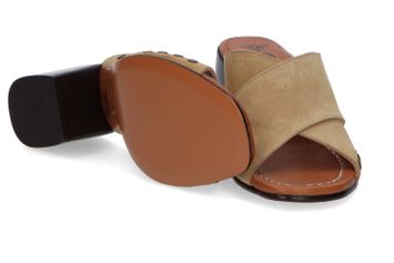 Beige instapper met blokhak Clo Valerie Bourgoin