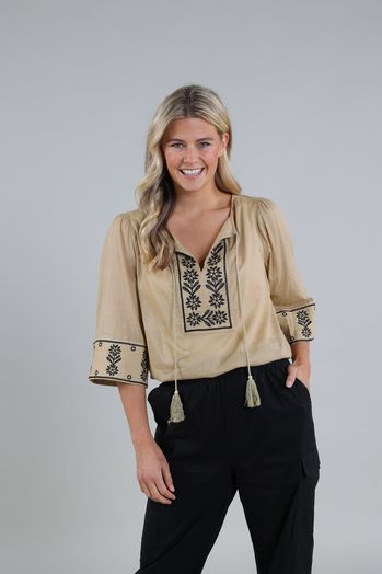 Beige blouse met zwart borduursel Serena Nukus