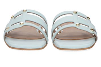 Lichtblauwe slippers met goudkleurige details Lauren March 23