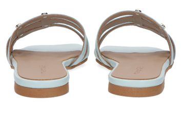Lichtblauwe slippers met goudkleurige details Lauren March 23