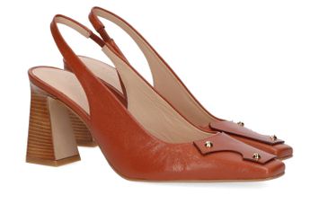 Tan slingbacks met trechterhak in hout Zinda