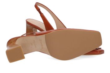 Tan slingbacks met trechterhak in hout Zinda