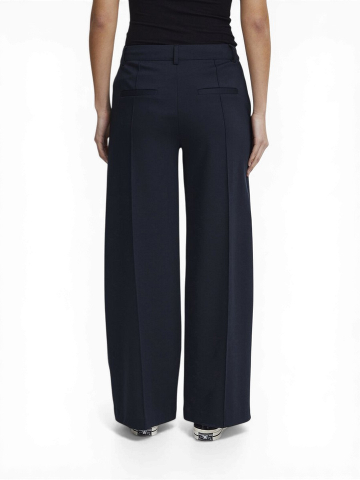 Donkerbelauwe broek met plooi vooraan Kate Sus Office Ichi