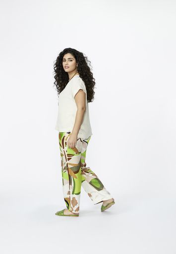 Ecru blouse met V-hals en korte mouwen Hipoo Xandres