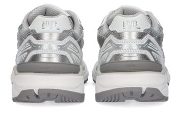 Zilverkleurige lage sneakers Hub