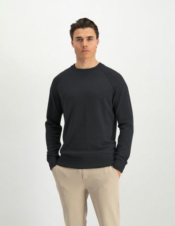 Donkerblauwe pull met ronde hals Pelle Saint Steve