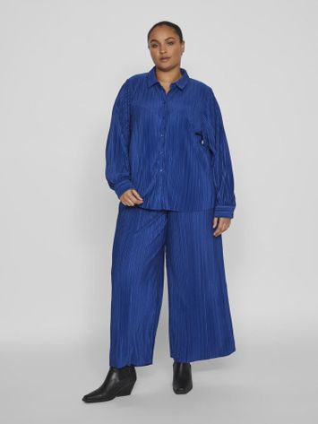 Blauwe glanzende blouse in plissé Vikerasi Evoked