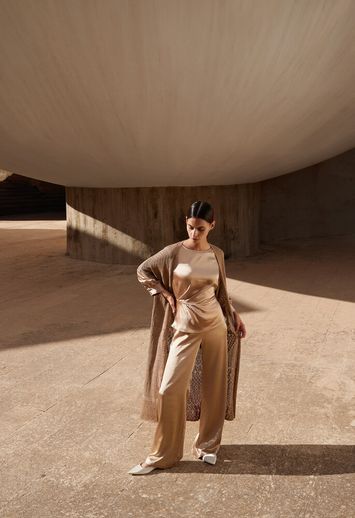 Goud kleurige bloes met detail vooraan Casal Atmos