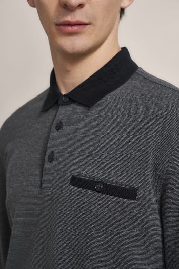 Donkerblauwe polo met lange mouwen en motief Bugatti
