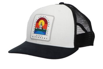 Zwarte met witte pet Stonefinger Iriedaily 