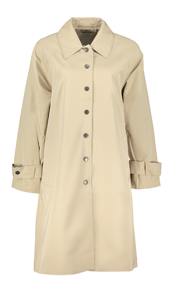 Beige trenchcoat Desires