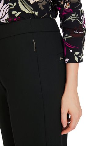 Zwarte geklede lange broek met split onderaan Marc Cain collections