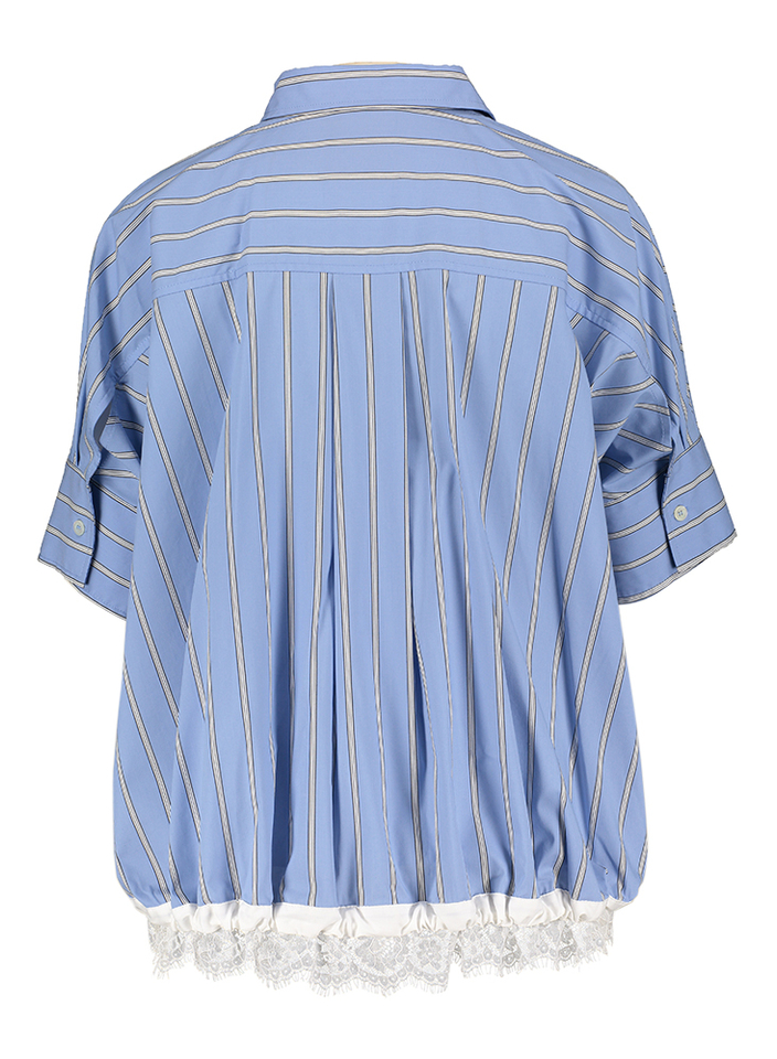 Blauw en wit gestreepte blouse afgewerkt met kant Semicouture