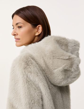 Light camel korte mantel faux fur met kap Gerry Weber
