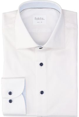 Wit hemd ( slim fit) met blauwe knopen en lange mouwen Fakts