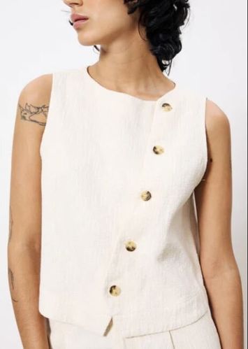 Beige mouwloze top met knopen Pamphilia FRNCH