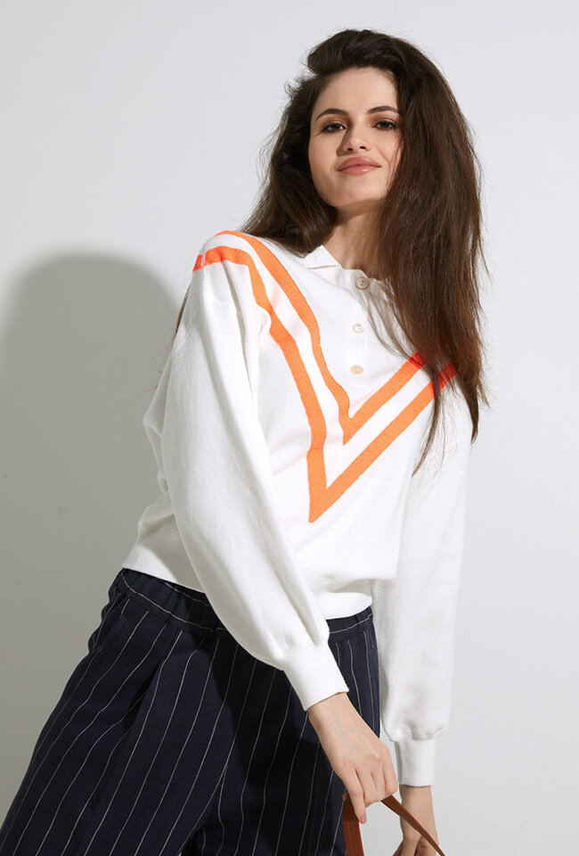 Witte trui met fluo oranje strepen Bellerose