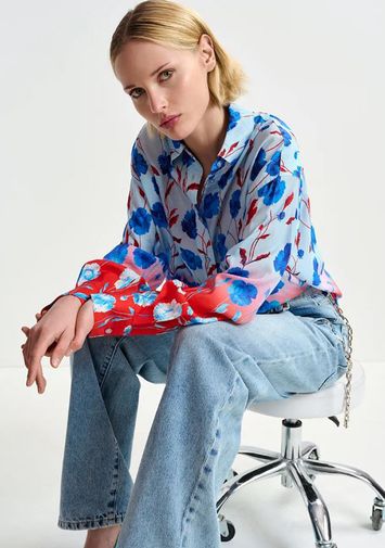 Blauw, rood en wit satijnen overhemd met bloemenprint Hevada Essentiel
