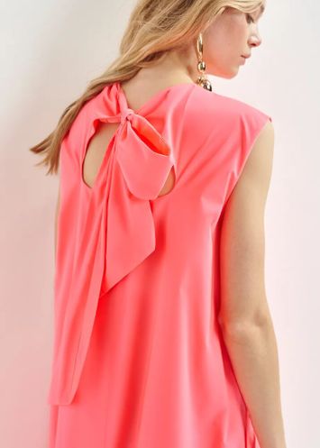 Fluo roze mini-jurk met volants en open rug Hibernate Essentiel