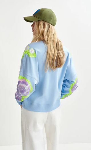 Lichtblauwe, groene en paarse biokatoenen sweater met versierde mouwen Hecrazy Essentiel 