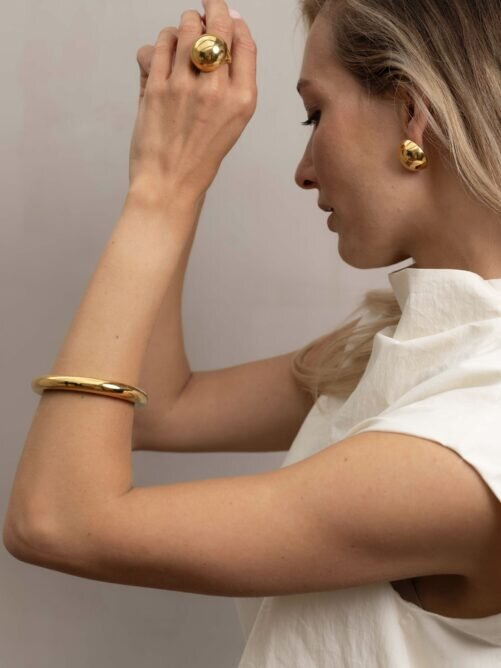 Oorstekers gold Ellen Beekmans