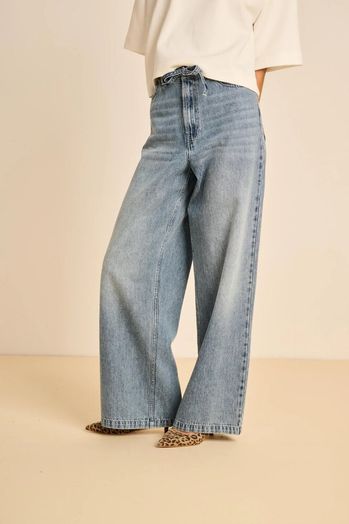 Washed denim blauwe wide fit jeansbroek Javari March 23
