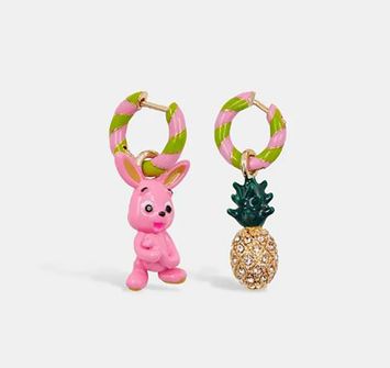 Roze en groene hoepeloorbellen met ananas en konijn Helga Essentiel