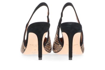 Bruin en zwarte pumps in rotan Kurt Geiger