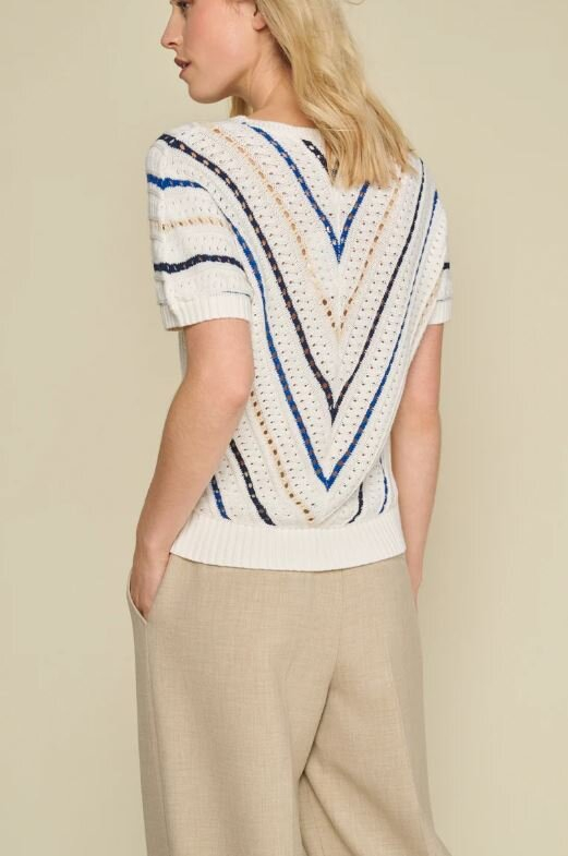Creme kleurige trui met kobalt en donkerblauwe strepen Marie Mero
