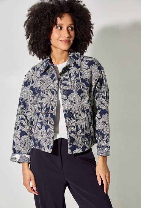 Donkerblauwe geklede vest met bleoemnprint Marie Mero