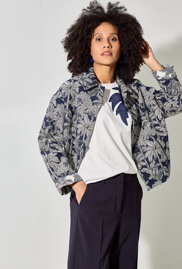 Donkerblauwe geklede vest met bleoemnprint Marie Mero