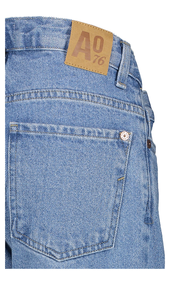 Blauwe tapered jeans AO76