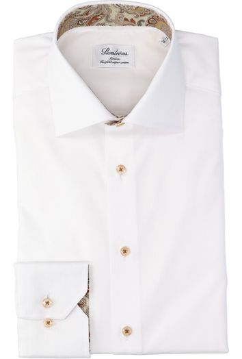Wit katoenen hemd (slim fit) met lange mouwen en beige knopen Stenströms