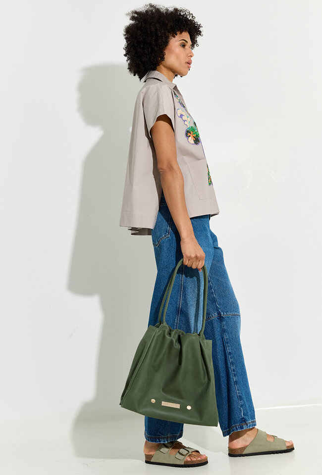 Grijze bloes met bloemenprint in pailetten Psophia