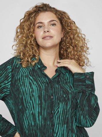 Groene blouse met zwarte print Viruma Evoked 