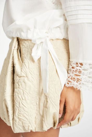Witte bloes met kanten detail Ferdie Munthe 
