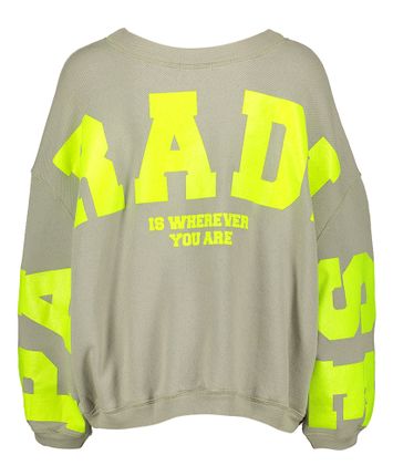 Grijsgroen kleurige oversized sweater met opschrift op de achterkant Sky Paradise Liv Bergen