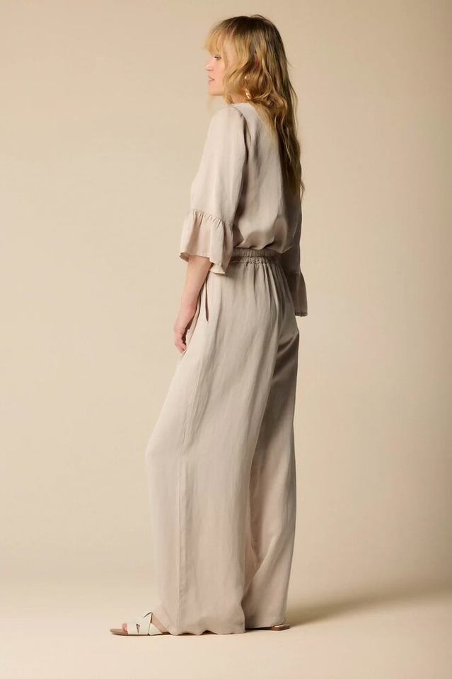 Beige wijde broek met bandplooi Jeff Kocca