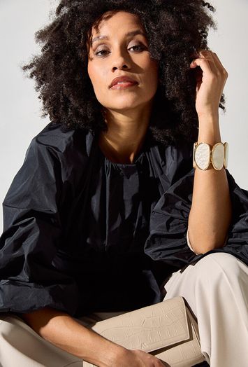 Zwarte blouse met driekwart mouwen en riem Cuddle Natan
