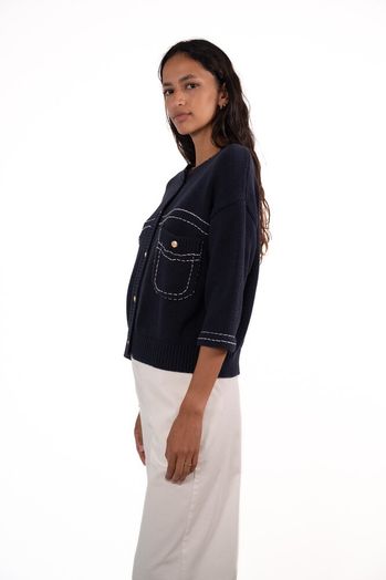 Donkerblauwe katoenen cardigan met witte stikking en gouden knopen Charli Jeff
