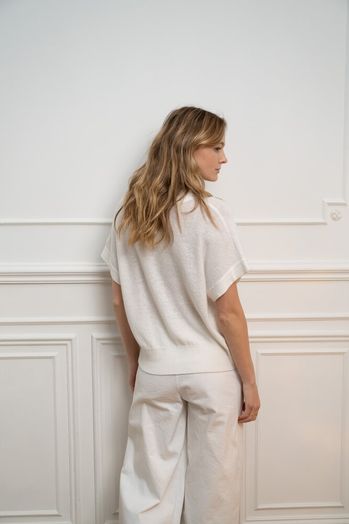 Beige pull met v-hals Ellie
