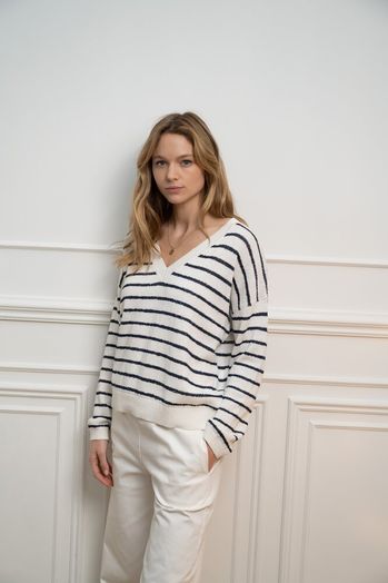 Wit met blauw gestreepte trui met v-hals Ella Jeff