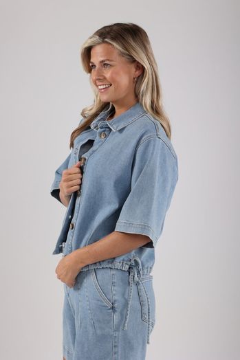 Lichtblauw jeansjasje met korte mouwen Jessie Nukus 